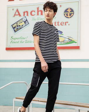 �ڰ׺�����+��ɫ����ѝ����(j��ng)����������^(gu��)�r(sh��)