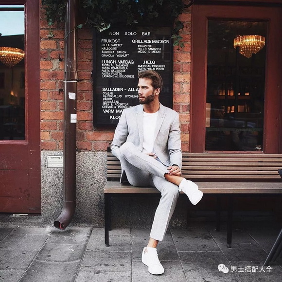 ���ɫ�����ܰ����b�����ഺ�r�и�