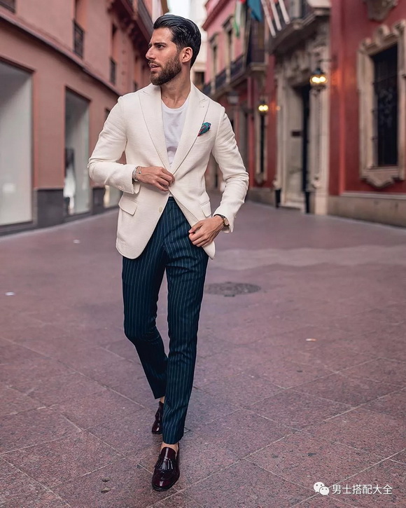 ���ɫ�����ܰ����b�����ഺ�r�и�