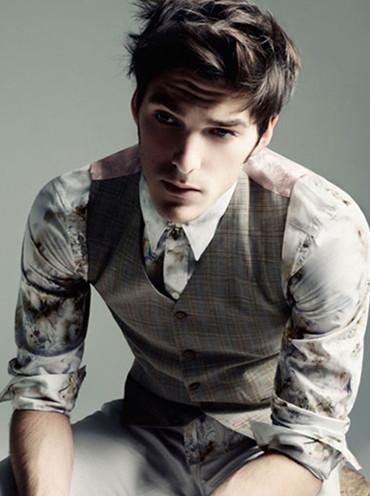 ��ʿ�R�״��乥��