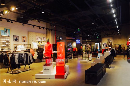 �����׼Ұ����_(d��)˹���\(y��n)��(d��ng)�r(sh��)��Ʒ���w�(y��n)�ꡱ�h(yu��n)�󘷵̸��_Ļ