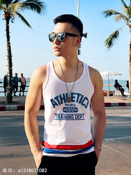 ������ĸ�o��ײɫ���걳��