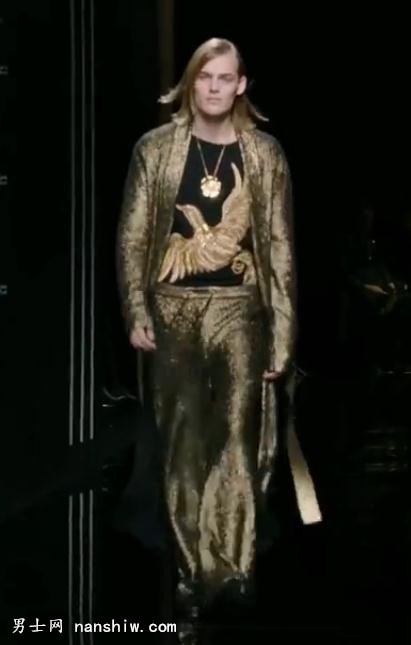 �͠���Balmain Fall Winter 2017 Menswear Show