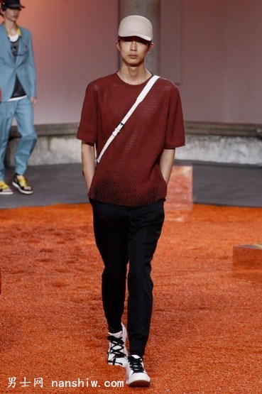 ���| Ermenegildo Zegna���၆2018���ĕr�b��