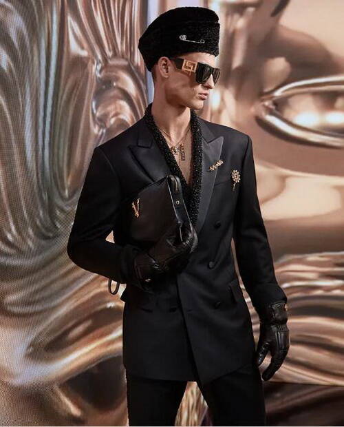 Versace 2020�ﶬ���bϵ�Еr(sh��)�b��